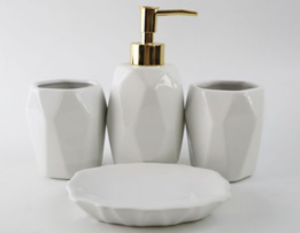 Керамичен бял комплект за баня от 4 части