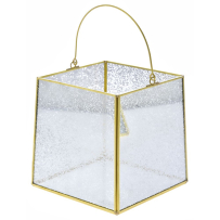 Метален златен светилник  - куб със страници от матирано стъкло. Размер: 16х16х17 см