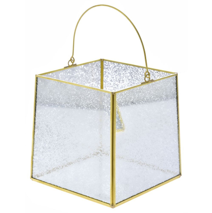 Метален златен светилник  - куб със страници от матирано стъкло. Размер: 16х16х17 см